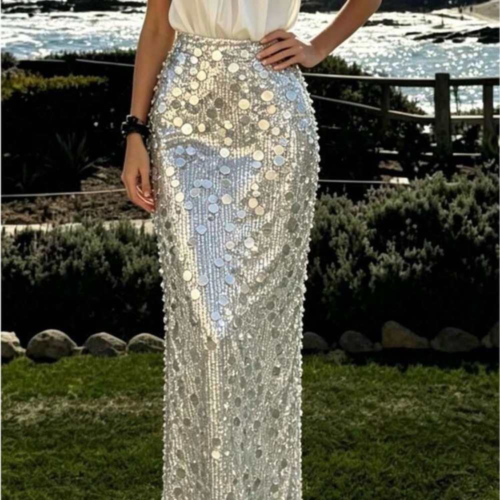 SHEIN Silver Sequin Embellished Pencil Skirt